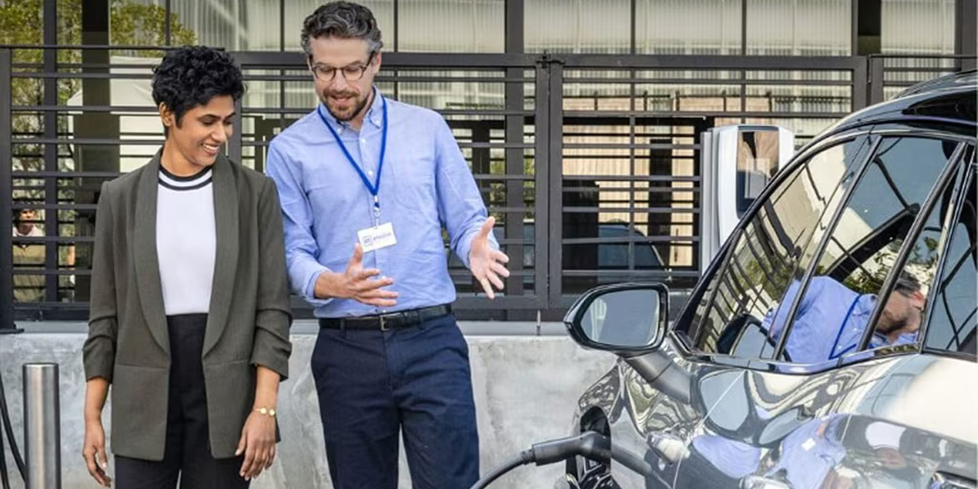 Formulario de contacto para recibir más información sobre los vehículos eléctricos Chevrolet.